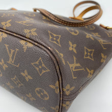 Load image into Gallery viewer, Louis Vuitton Neverfull PM Monogram