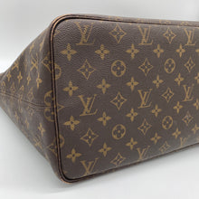 Load image into Gallery viewer, Louis Vuitton Neverfull GM Monogram