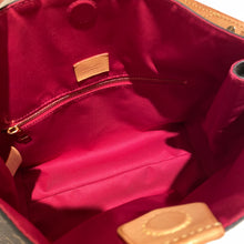 Load image into Gallery viewer, Louis Vuitton Graceful PM Pivoine