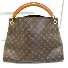 Load image into Gallery viewer, Louis Vuitton Artsy MM Monogram
