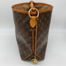 Load image into Gallery viewer, Louis Vuitton Delightful MM Monogram