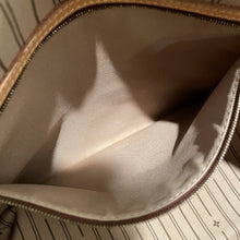 Load image into Gallery viewer, Louis Vuitton Delightful MM Monogram