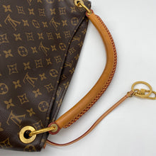 Load image into Gallery viewer, Louis Vuitton Artsy MM Monogram