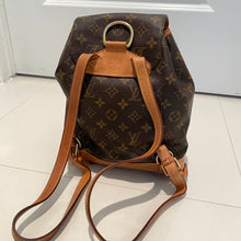 Load image into Gallery viewer, Louis Vuitton Montsouris MM Backpack Monogram