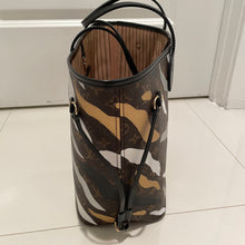 Load image into Gallery viewer, Louis Vuitton Neverfull MM League of Legends