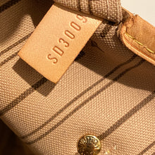 Load image into Gallery viewer, Louis Vuitton Nevefull MM Monogram