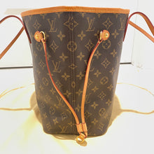 Load image into Gallery viewer, Louis Vuitton Neverfull MM Monogram