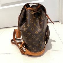 Load image into Gallery viewer, Louis Vuitton Montsouris MM Backpack Monogram