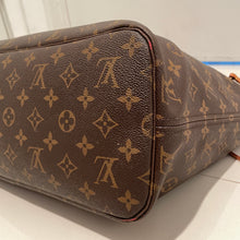 Load image into Gallery viewer, Louis Vuitton Neverfull MM Cherry