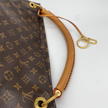 Load image into Gallery viewer, Louis Vuitton Artsy MM Monogram