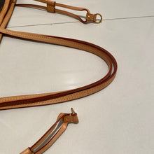 Load image into Gallery viewer, Louis Vuitton Neverfull MM Pivoine