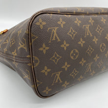Load image into Gallery viewer, Louis Vuitton Neverfull MM Monogram