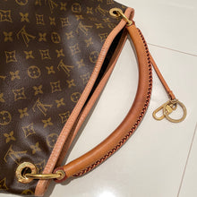 Load image into Gallery viewer, Louis Vuitton Artsy MM Monogram