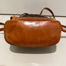 Load image into Gallery viewer, Louis Vuitton Montsouris MM Backpack