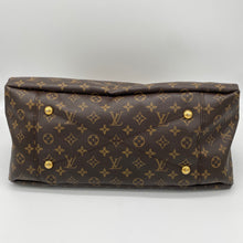 Load image into Gallery viewer, Louis Vuitton Artsy MM Monogram