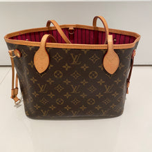 Load image into Gallery viewer, Louis Vuitton Nevefull PM Pivoine