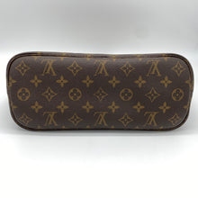 Load image into Gallery viewer, Louis Vuitton Neverfull PM Monogram