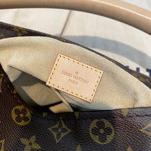 Load image into Gallery viewer, Louis Vuitton Artsy MM Monogram
