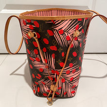 Load image into Gallery viewer, Louis Vuitton Neverfull MM Jungle Dot Edition