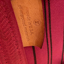 Load image into Gallery viewer, Louis Vuitton Neverfull MM Pivoine