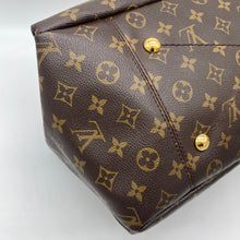 Load image into Gallery viewer, Louis Vuitton Artsy MM Monogram