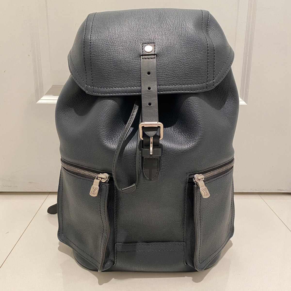 osprey backpack for office Nebula Commuter Backpack, Black : Sports & Outdoors Comic Con Loungefly 2019 a large main compartment Size_59 Color:Taupe