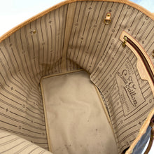 Load image into Gallery viewer, Louis Vuitton Neverfull GM Monogram