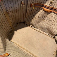 Load image into Gallery viewer, Louis Vuitton Neverfull GM Monogram