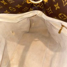 Load image into Gallery viewer, Louis Vuitton Artsy MM Monogram