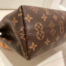 Load image into Gallery viewer, Louis Vuitton Graceful PM Pivoine