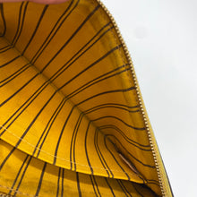 Load image into Gallery viewer, Louis Vuitton Neverfull Clutch Pochette Monogram