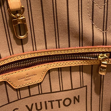 Load image into Gallery viewer, Louis Vuitton Neverfull MM Monogram