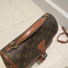 Load image into Gallery viewer, Louis Vuitton Bel Air Monogram