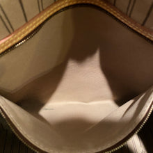 Load image into Gallery viewer, Louis Vuitton Delightful MM Monogram