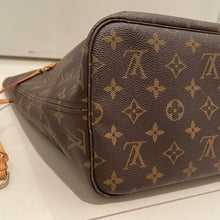 Load image into Gallery viewer, Louis Vuitton Neverfull MM Monogram