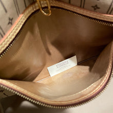 Load image into Gallery viewer, Louis Vuitton Neverfull MM Monogram
