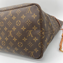 Load image into Gallery viewer, Louis Vuitton Neverfull GM Monogram