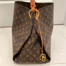 Load image into Gallery viewer, Louis Vuitton Artsy MM Monogram