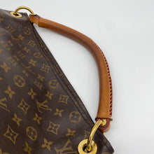 Load image into Gallery viewer, Louis Vuitton Artsy MM Monogram