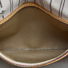 Load image into Gallery viewer, Louis Vuitton Neverfull PM Monogram