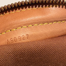 Load image into Gallery viewer, Louis Vuitton Columbine in Damier Ebene