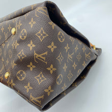 Load image into Gallery viewer, Louis Vuitton Artsy MM Monogram