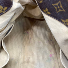 Load image into Gallery viewer, Louis Vuitton Artsy MM Monogram