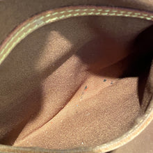 Load image into Gallery viewer, Louis Vuitton Montsouris MM Backpack Monogram