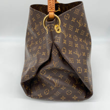 Load image into Gallery viewer, Louis Vuitton Artsy MM Monogram