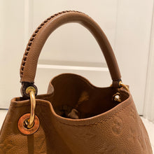 Load image into Gallery viewer, Louis Vuitton Artsy MM Empreinte Havane