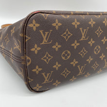 Load image into Gallery viewer, Louis Vuitton Neverfull MM Monogram