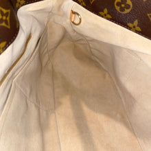 Load image into Gallery viewer, Louis Vuitton Artsy MM Monogram