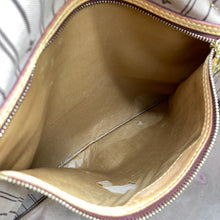 Load image into Gallery viewer, Louis Vuitton Neverfull GM Monogram