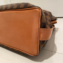 Load image into Gallery viewer, Louis Vuitton Columbine in Damier Ebene